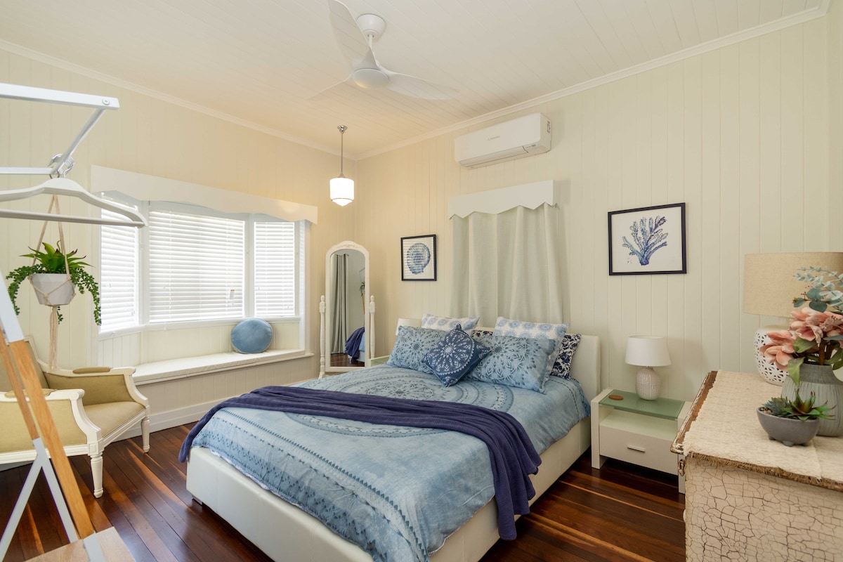 昆士兰州迷人而标志性的三卧室公寓