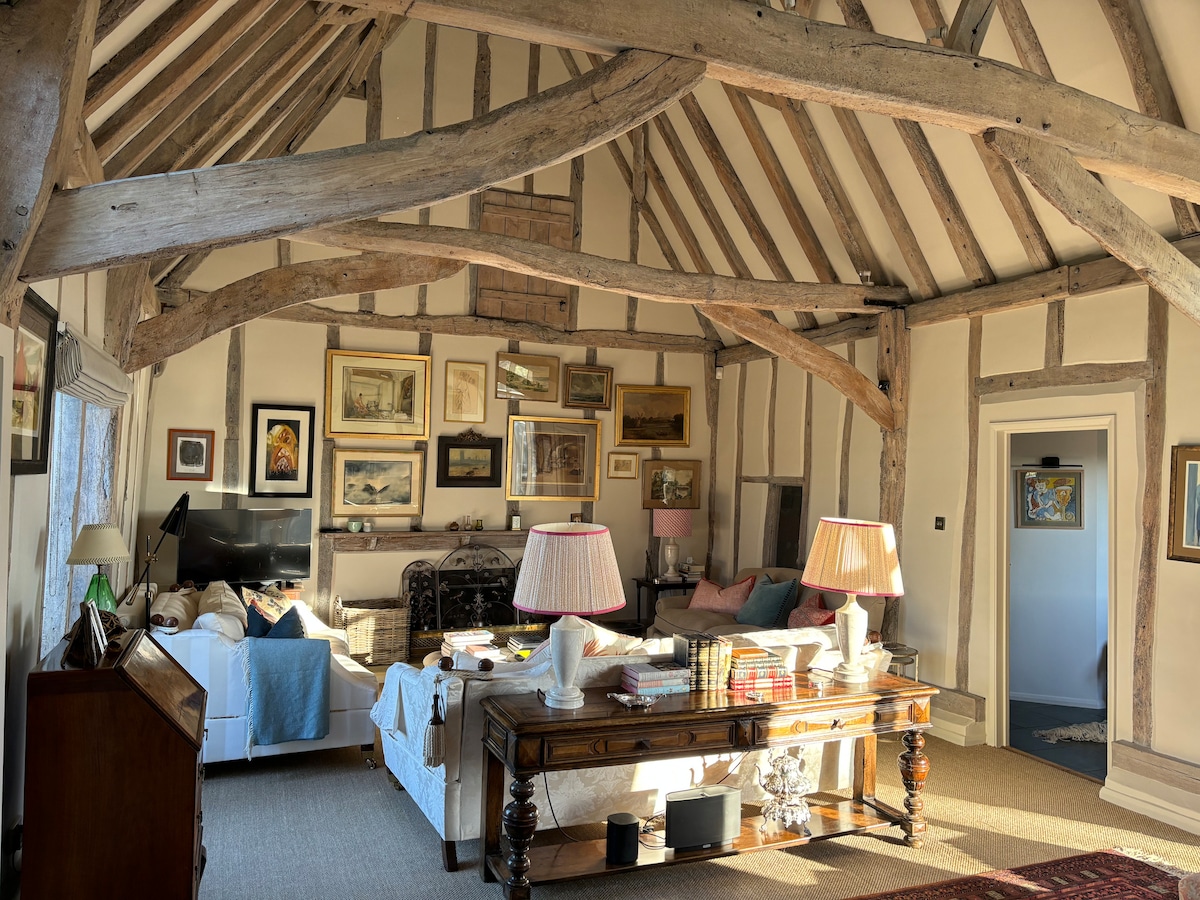 Historic Barn in Gorgeous Setting