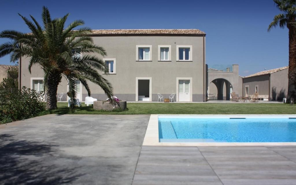 Villa Senia
 piscina tra gli ulivi