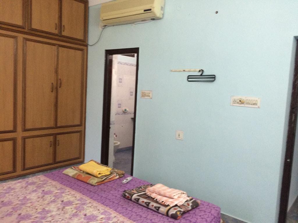 Lovely AC 2-BHK house in Vellore