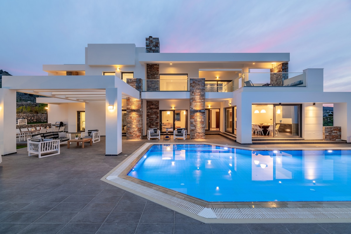 Alindo Villa I in Lindos with heated swimming pool