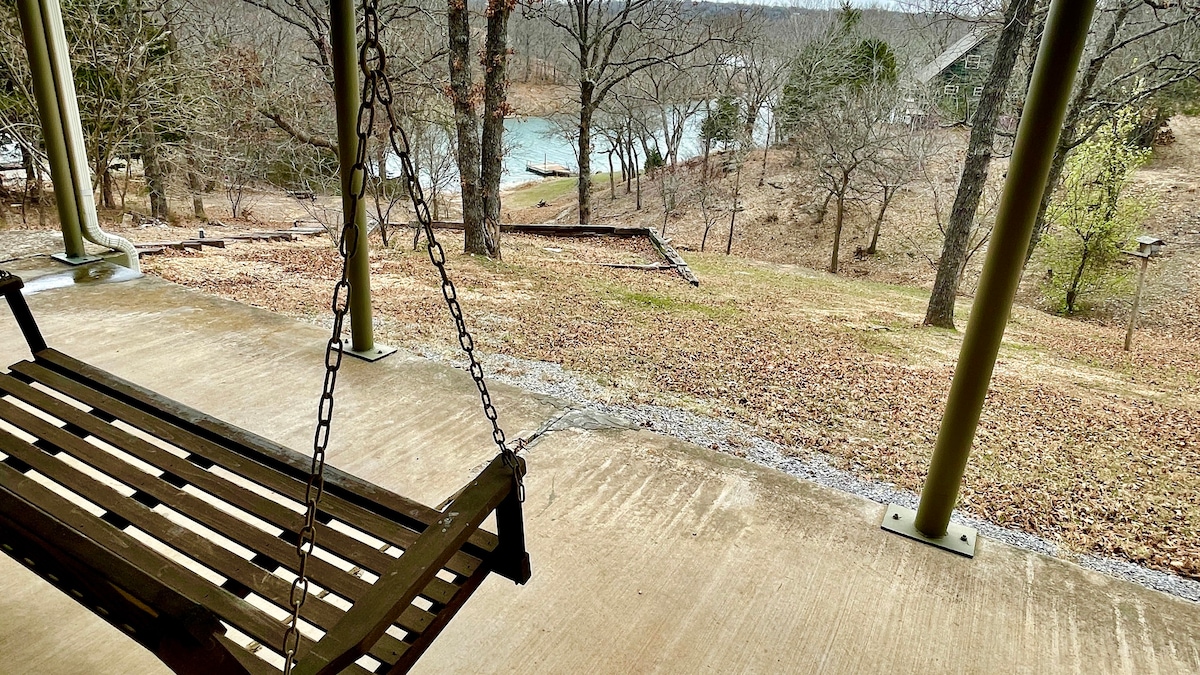 Hill House with Hot Tub and Private Lake Access