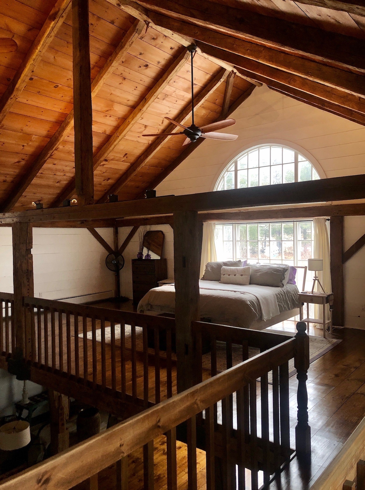 The Barn @ Northbourne- Romantic Country Retreat