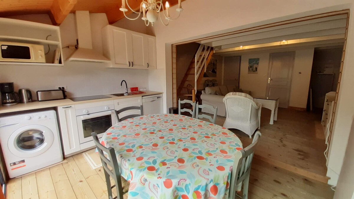 House - 30m from the beach - 2 bed / 1 bath / 5 p