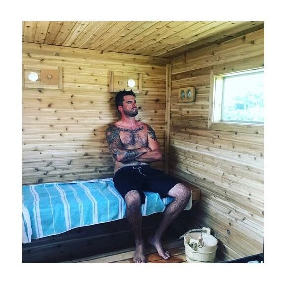 Sauna + Stay in MidCoast Maine - Otyokwa Farmhouse