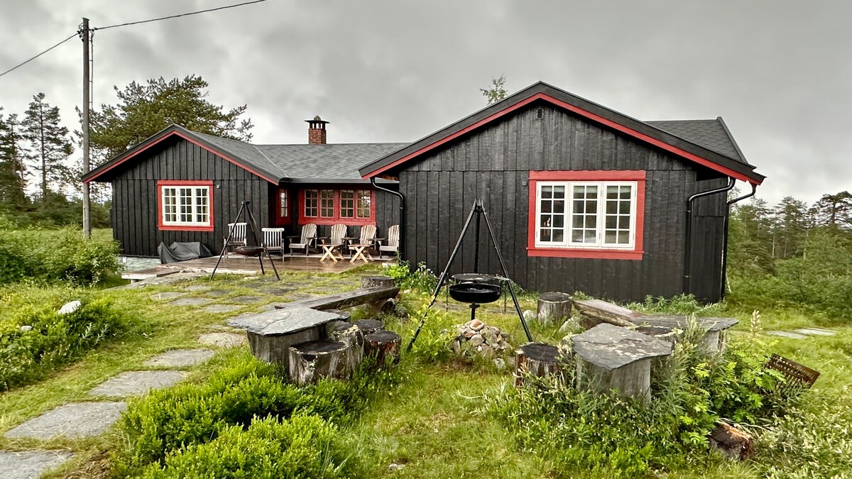 Blestølen/Blestua钓鱼/徒步旅行附近的舒适小木屋