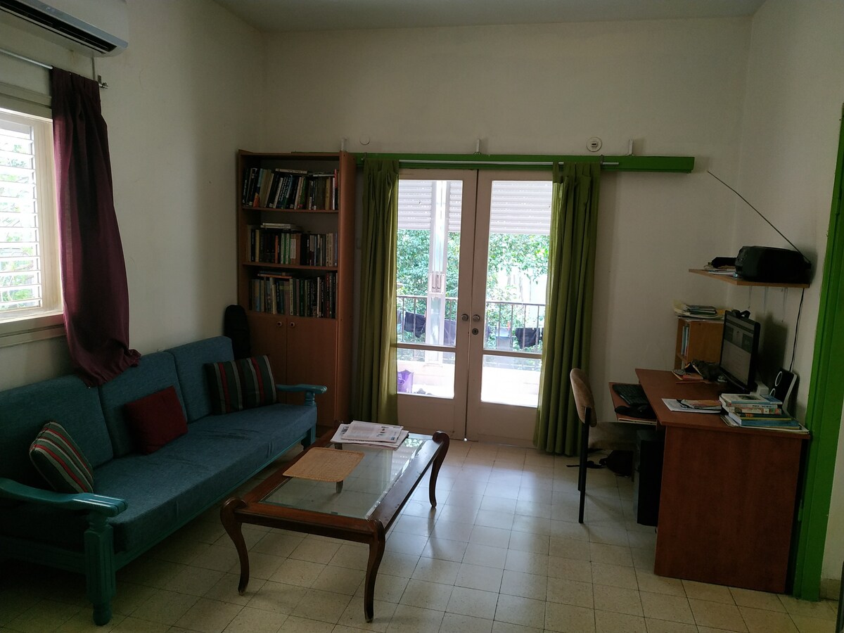 1 room apartment near everything