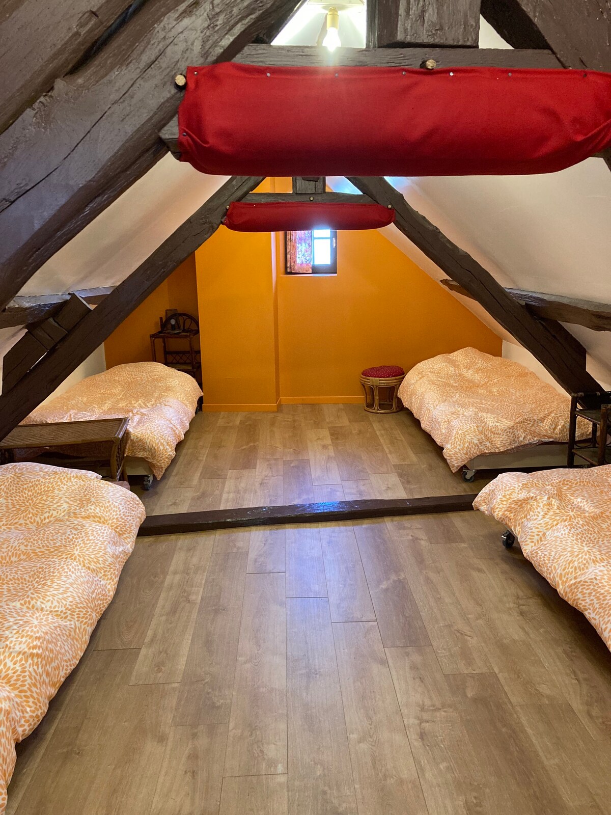 La Maisonnette ，带私人空间的房间，可供4人入住