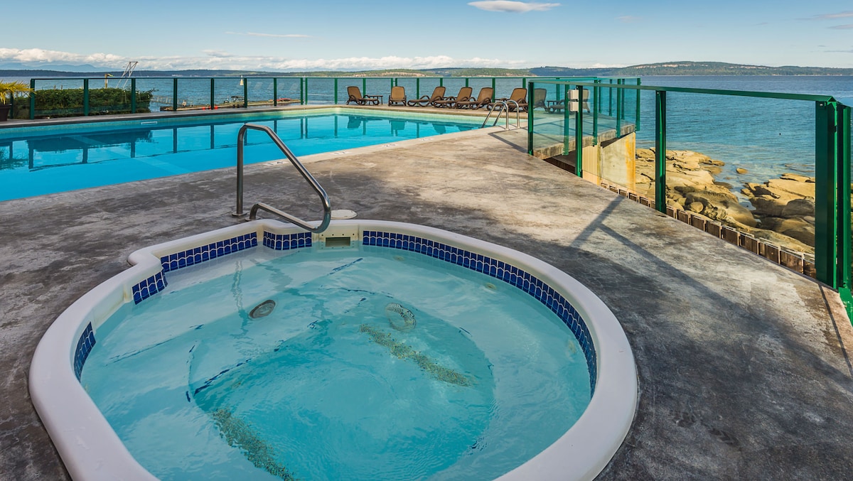 Island Beach Getaway -带热水浴缸/泳池的2张床公寓