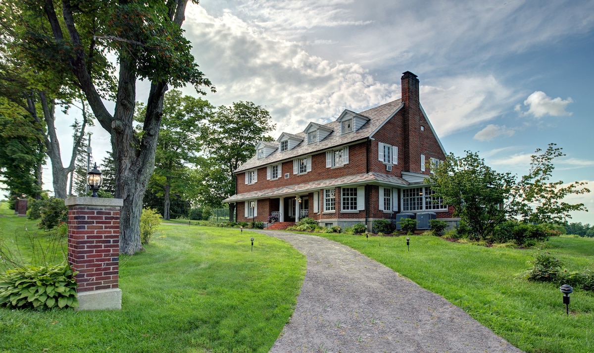 Rock Stream Estate