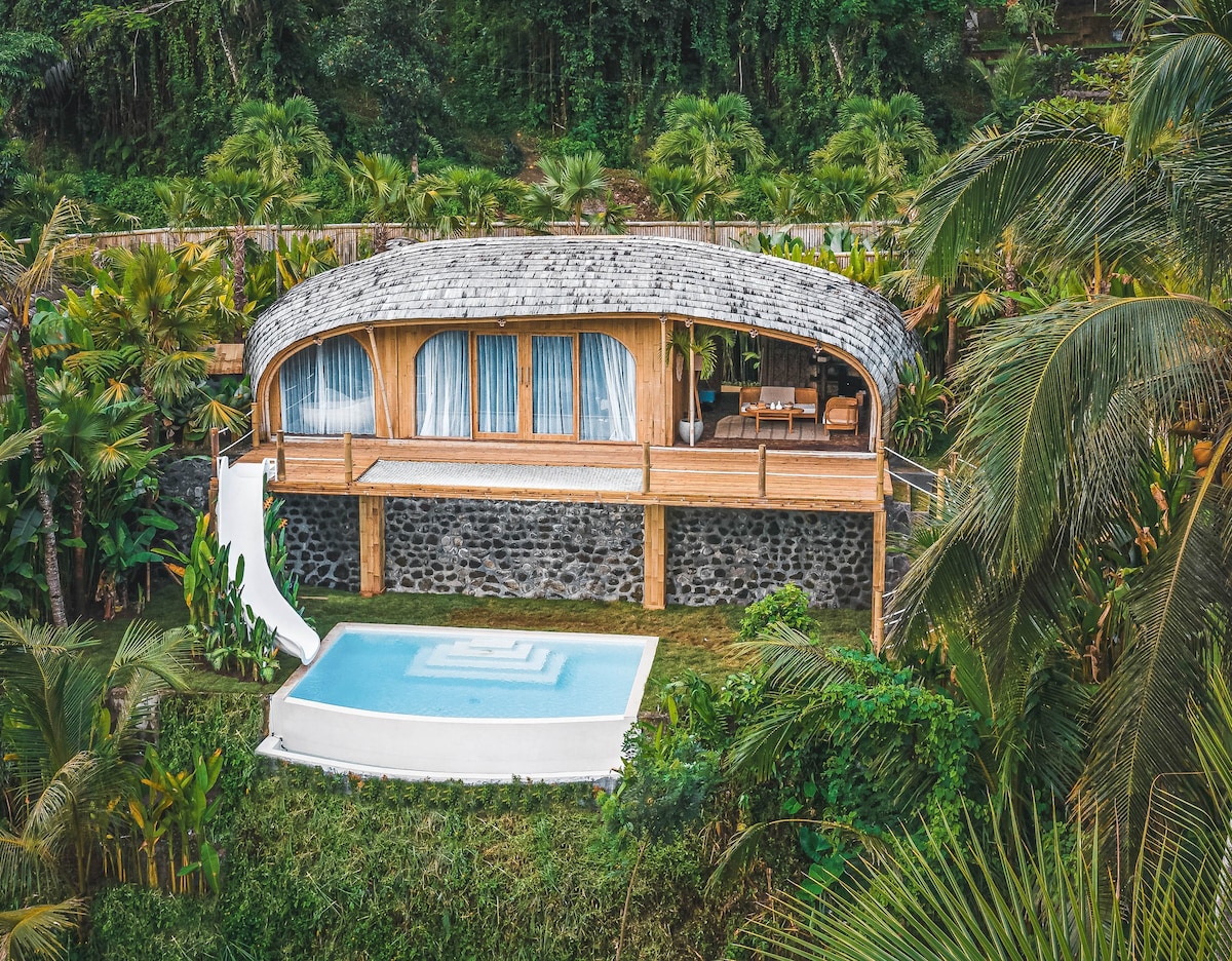 Moon - Bamboo Villa ，位于巴厘岛生态六区