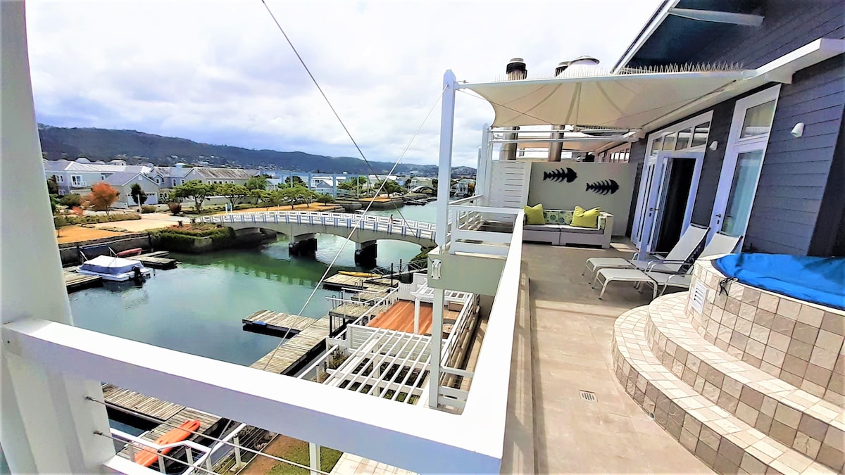 Exotic, North Facing - Mooring, Jacuzzi & Inverter