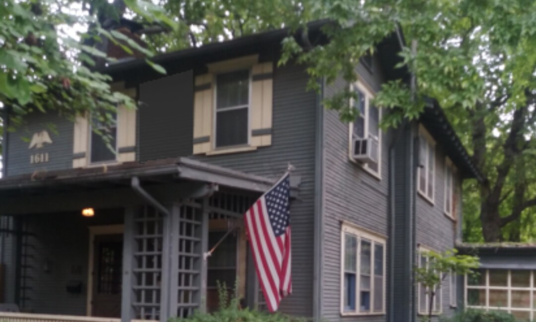 Comfortable  Home-Historic  Swan Lake Neighborhood