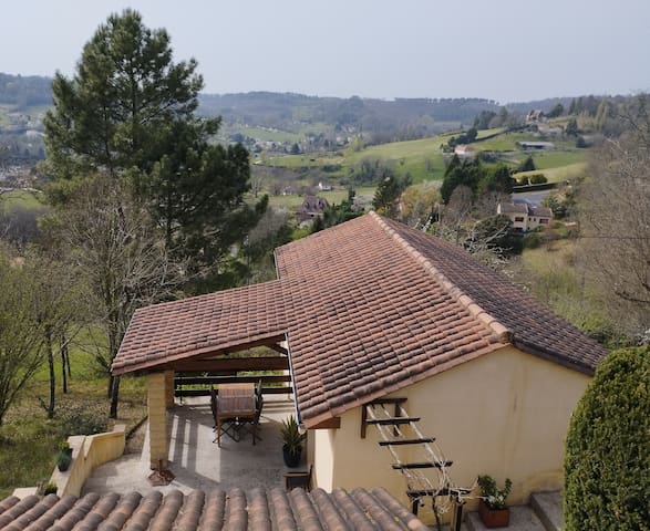 萨拉拉卡内达 (Sarlat-la-Canéda)的民宿