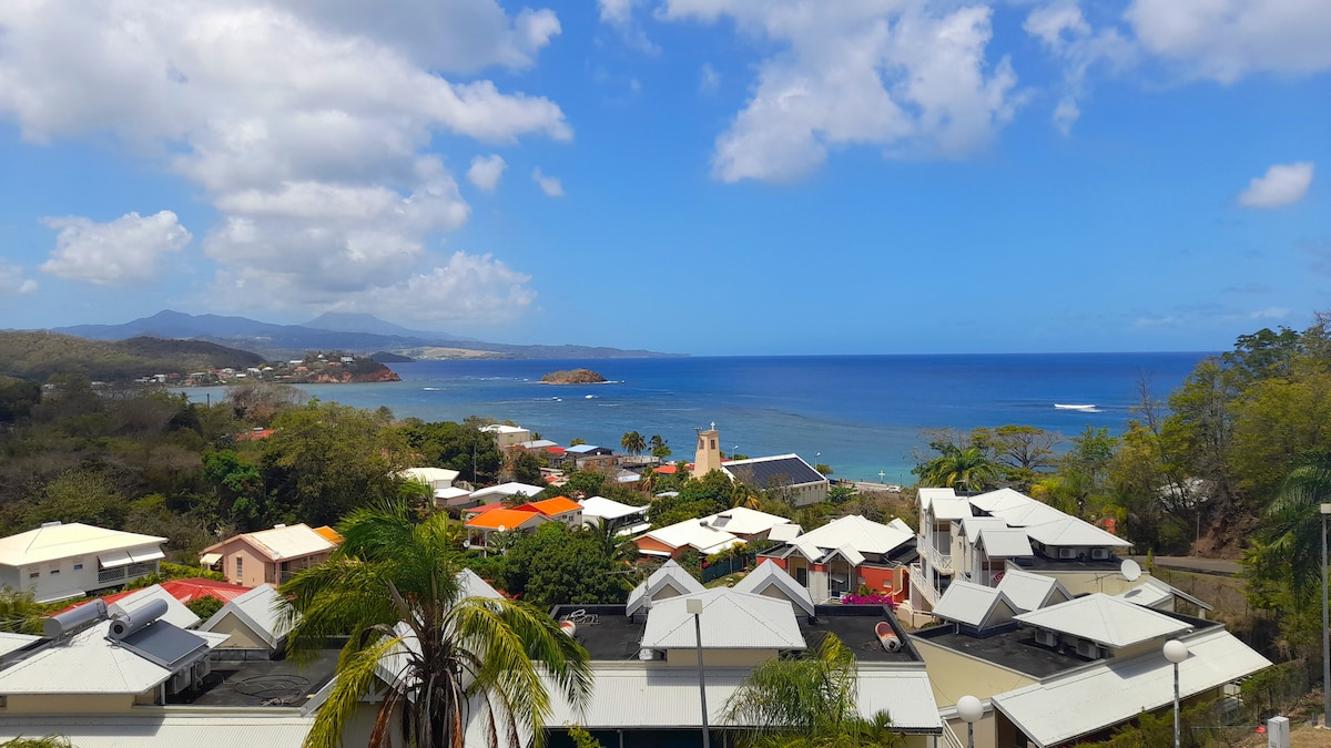 Studio avec vue imprenable sur la baie de Tartane