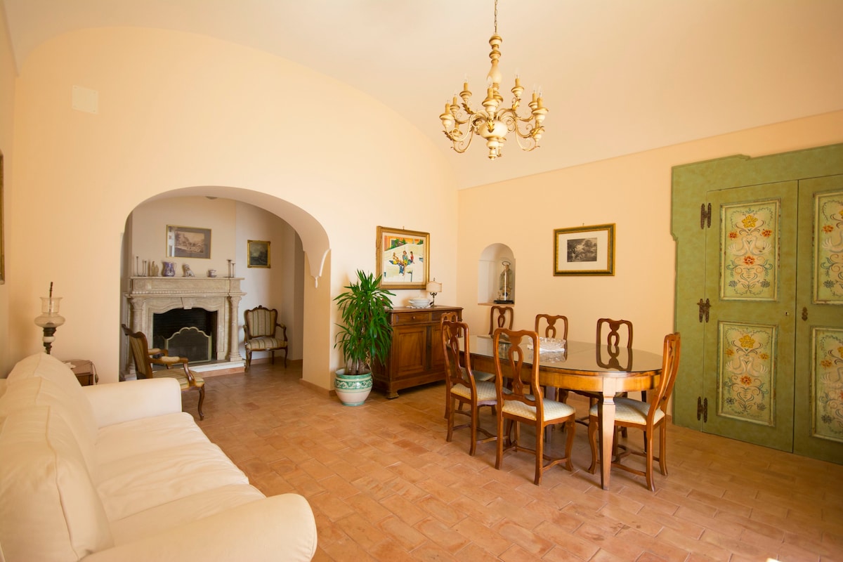 塔利亚别墅（ Villa Talia ） -波西塔诺（ Positano ）古老别墅
