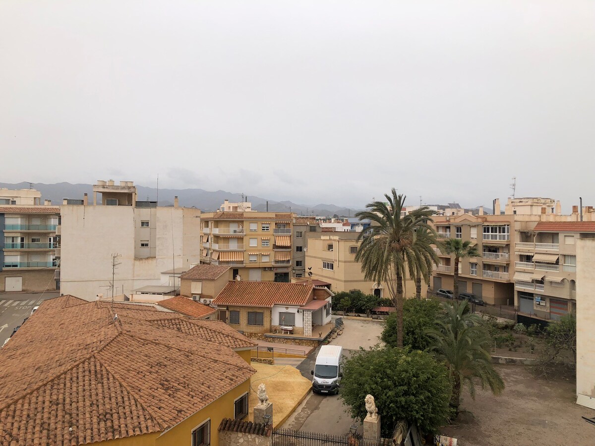 Casa alegre y luminosa en Águilas .