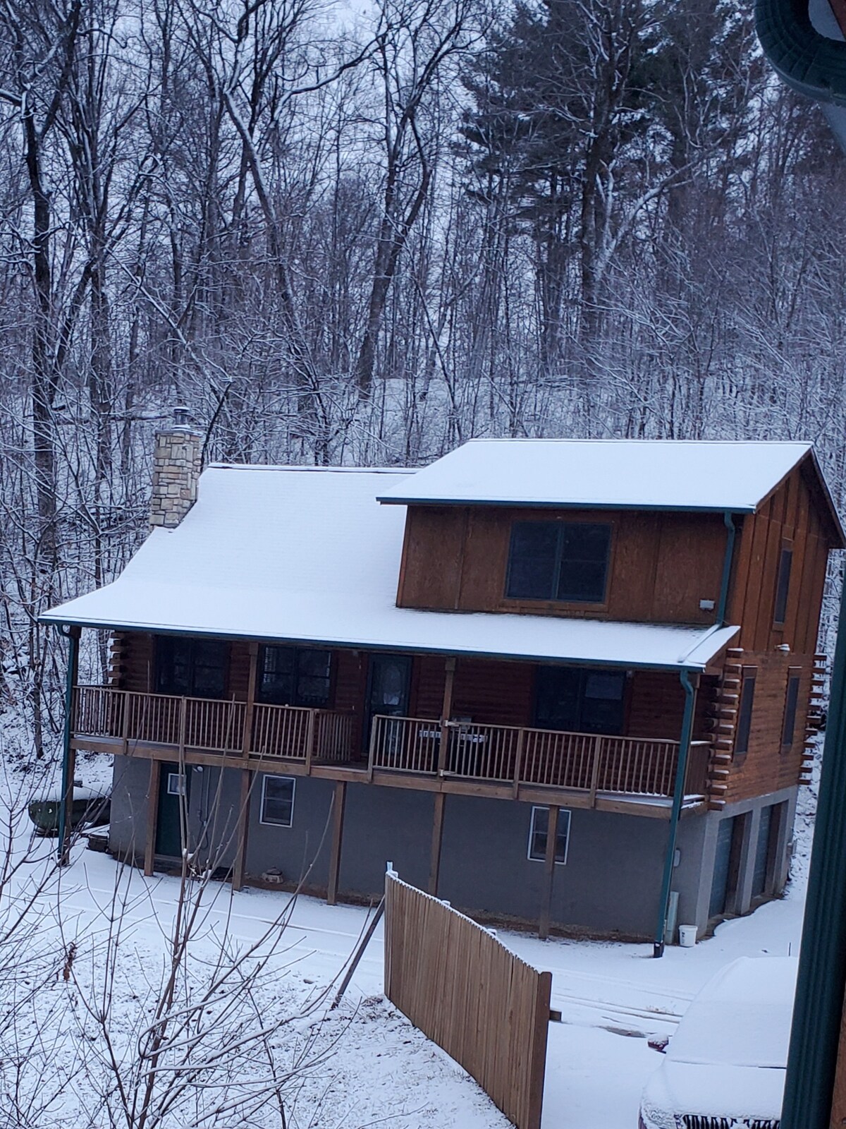 Bluff View Cabin