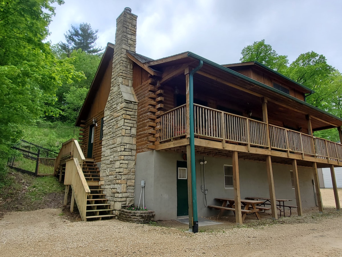 Bluff View Cabin