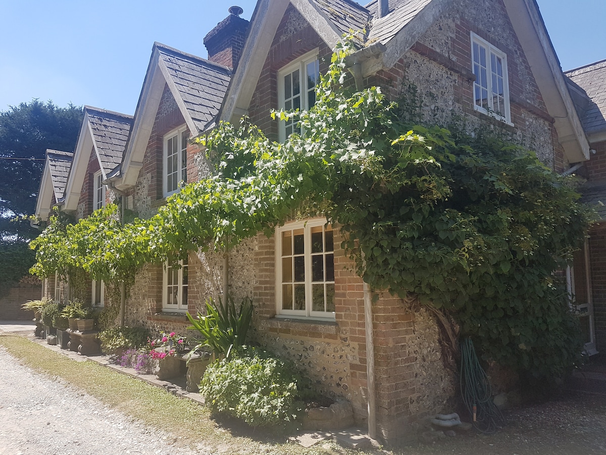 Traditional country house in idyllic location