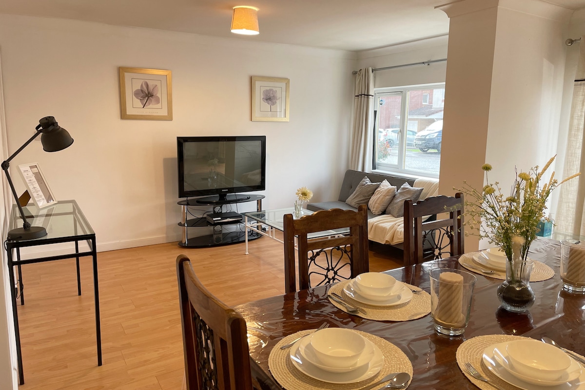 Glasgow City Guest Apartment -免费停车位！