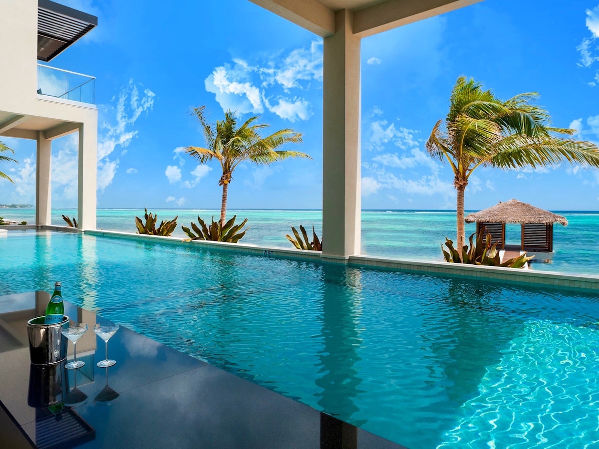 25% Off! Stunning 7BR Oceanfront Resort Villa