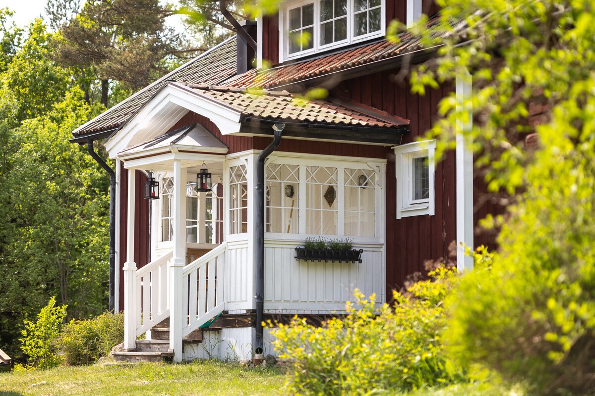 Villa & Hof von 1860 mit Sauna & Kamin, Alleinlage