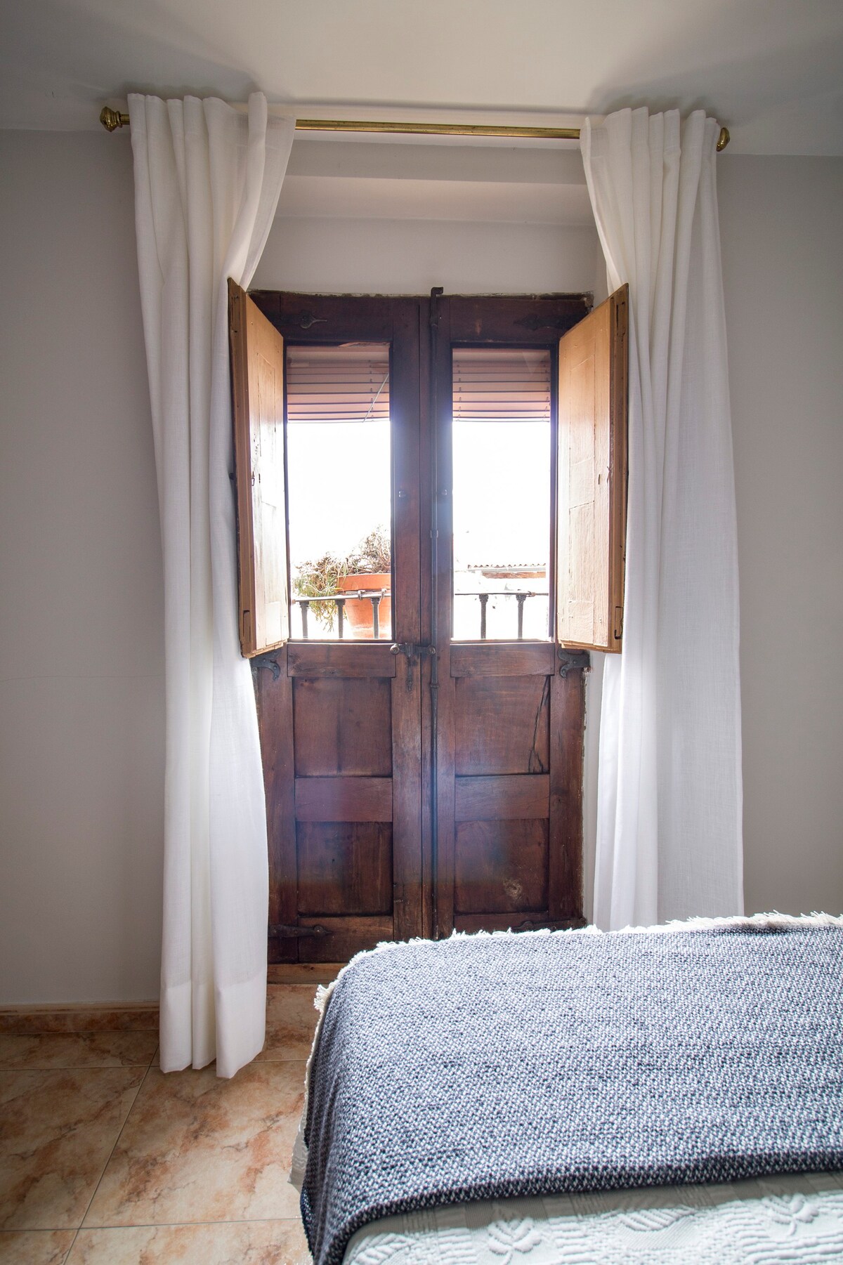 Habitacion con baño en Ortigosa de Cameros