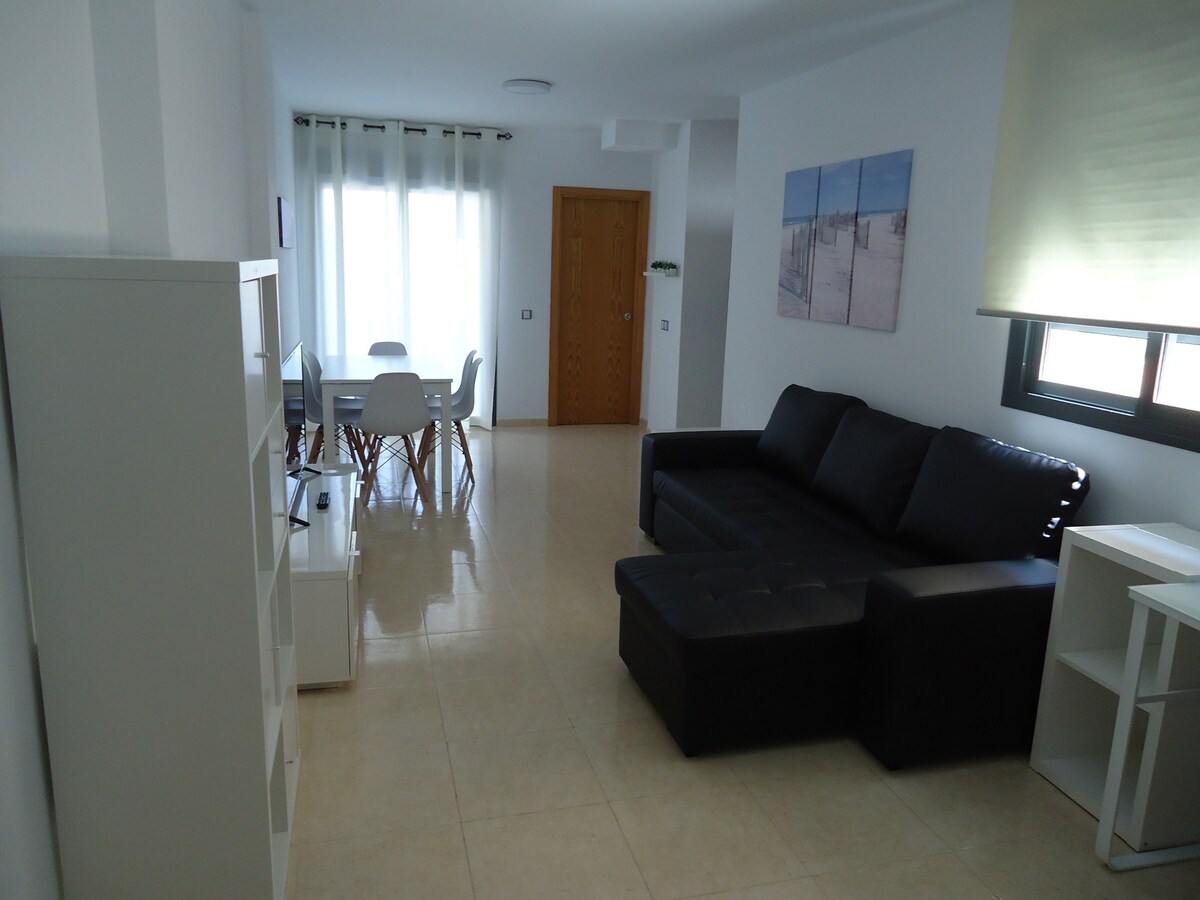 Roquetas golf y playa,piso con piscina climatizada