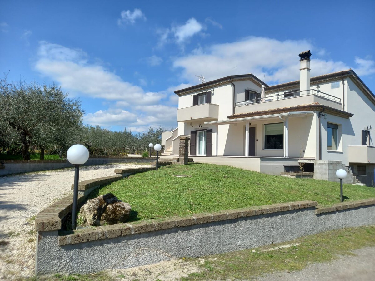 Villa ai piedi del Monte Vulture (Piano terra)