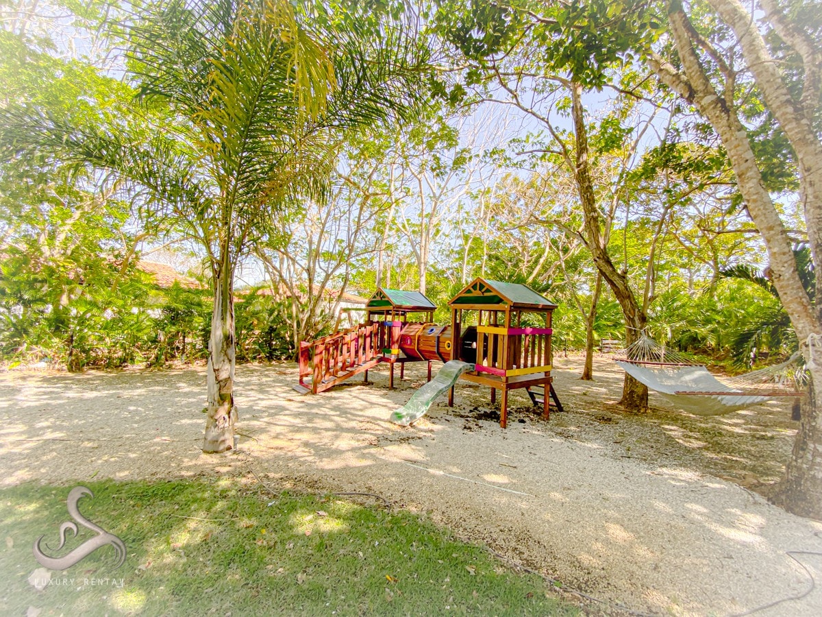 Casa Oasis @ Hacienda Pinilla with Playground