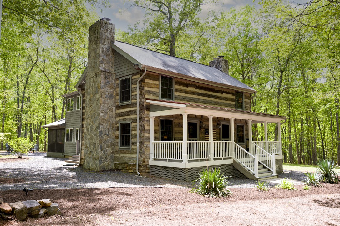 Private | Fire Pit | Screened Porch | Pond | Creek