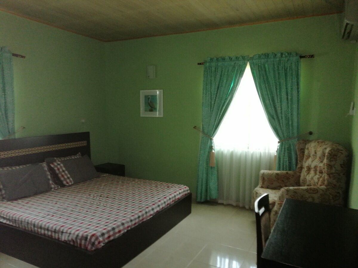 Cozy 2 bed semi detached house in serene layout.