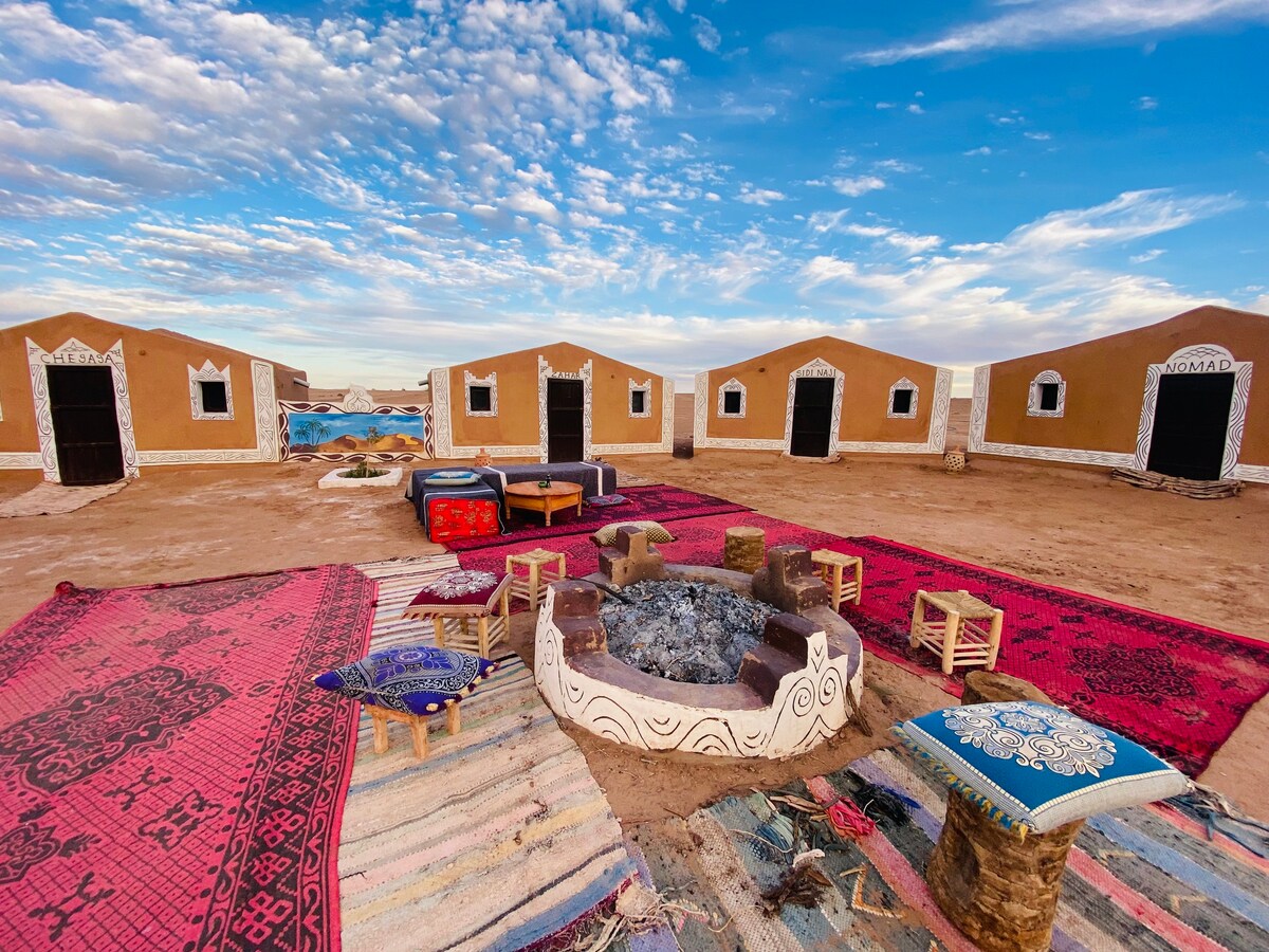 Hut Iriki (ensuite) - Desert Tours & Camp Chraika