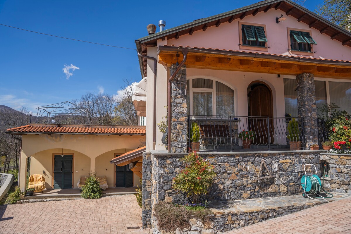 FARMHOUSE "Il Boschetto" 1 SWIMMING POOL, Peace