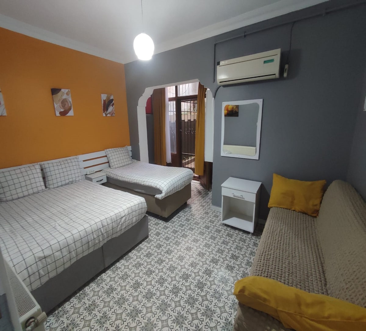 2 Bed Rooms Furnished Apartment in heart of Taksim