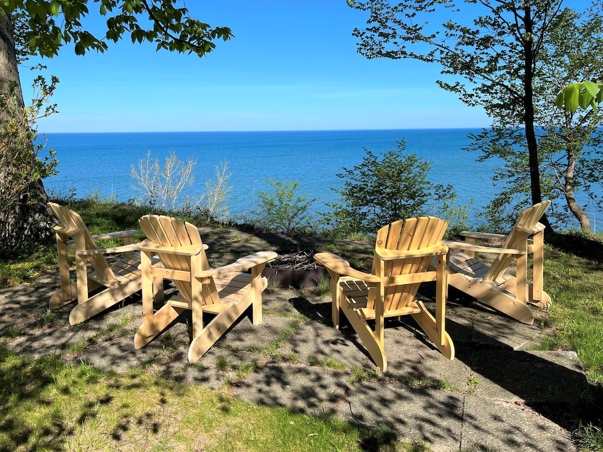 Waterfront All-season Home - Cliff Haven on Huron