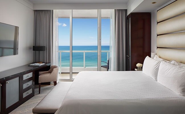 FONTAINEBLEAU MIAMI SORRENTO oceanfront 1 bedroom