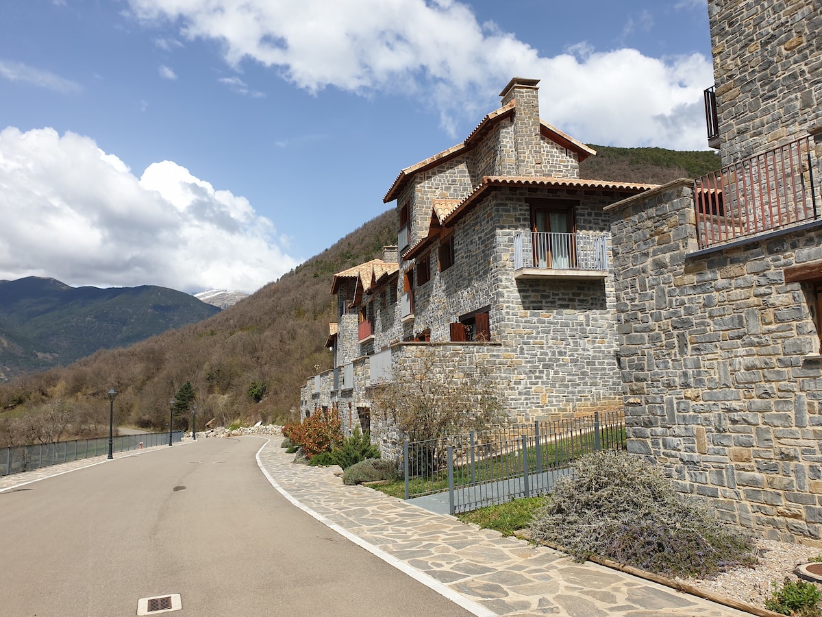 Casa Sonxu - The Pyrenees近在咫尺