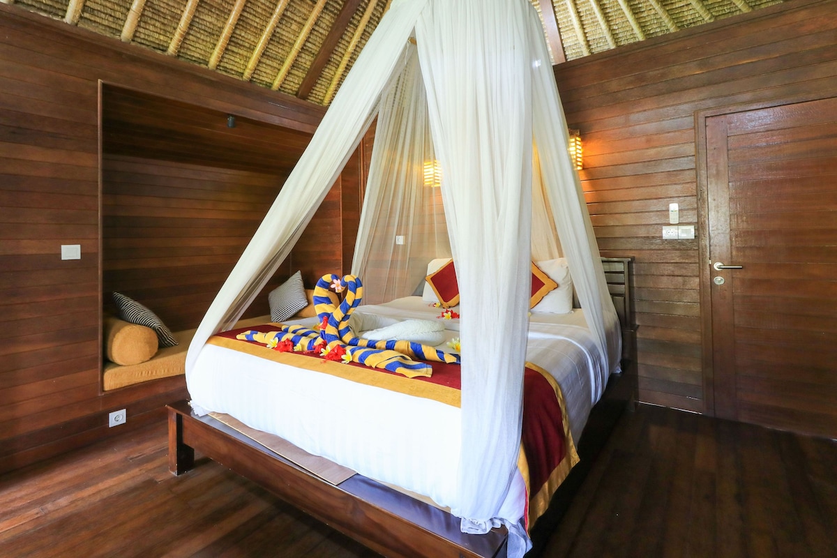 Cozy Deluxe Inn at Koji Garden Huts Nusa Penida