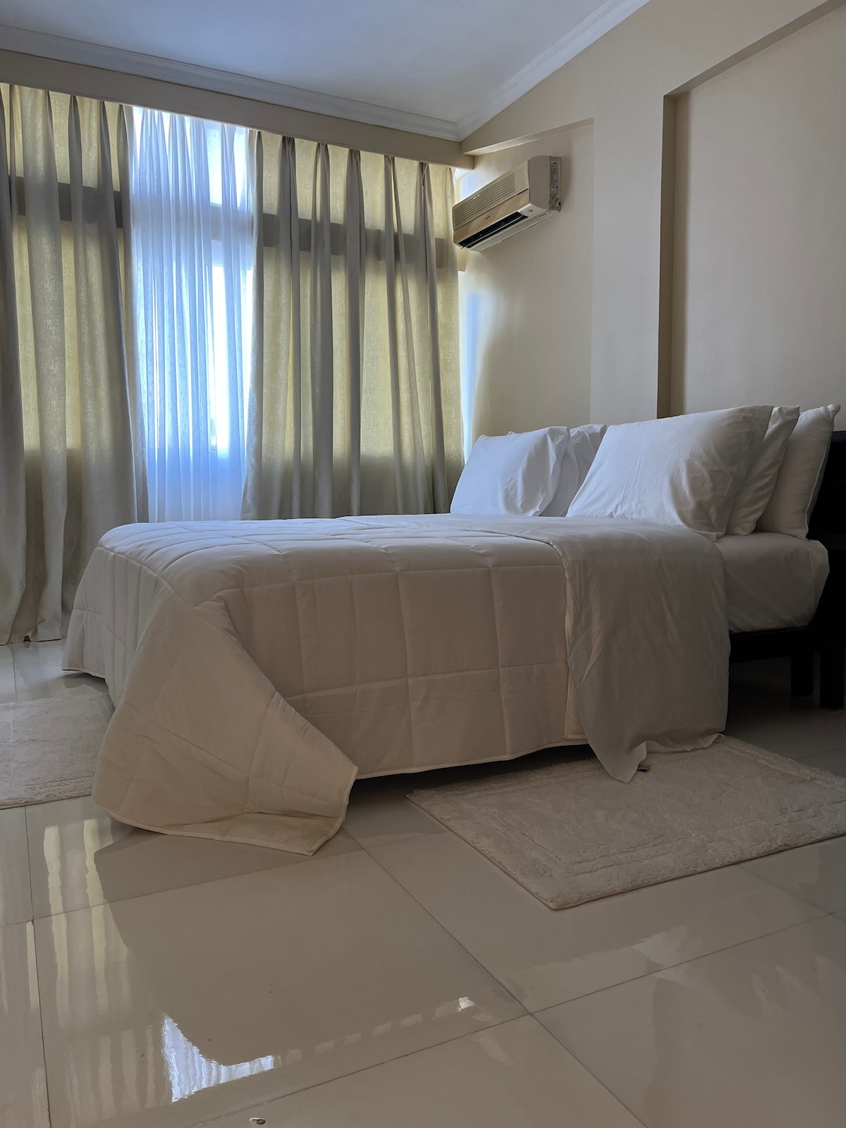 位于Luanda市中心的漂亮单卧室公寓