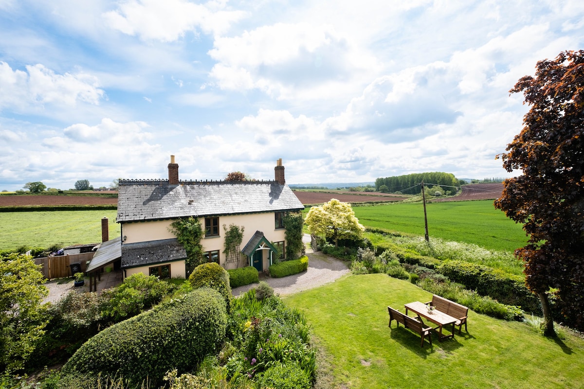 Field Cottage - House & Annexe