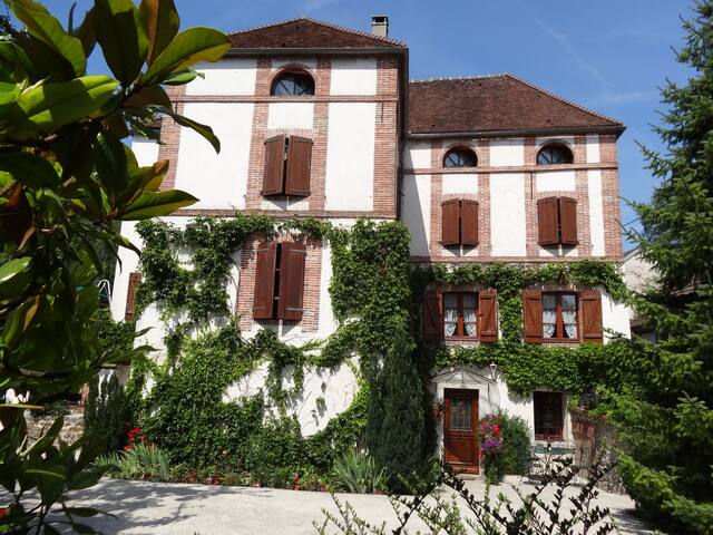Sézanne的民宿