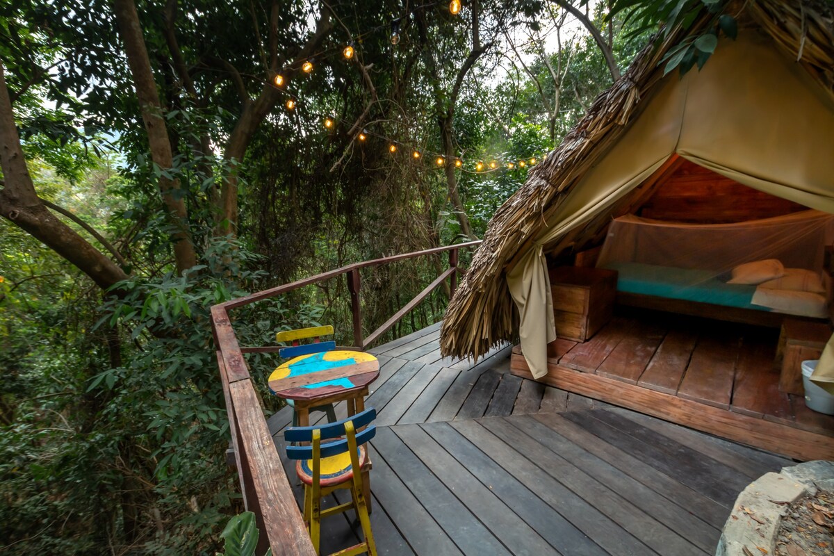 位于大自然中心的♡丛林小屋，带共用浴室 ♡