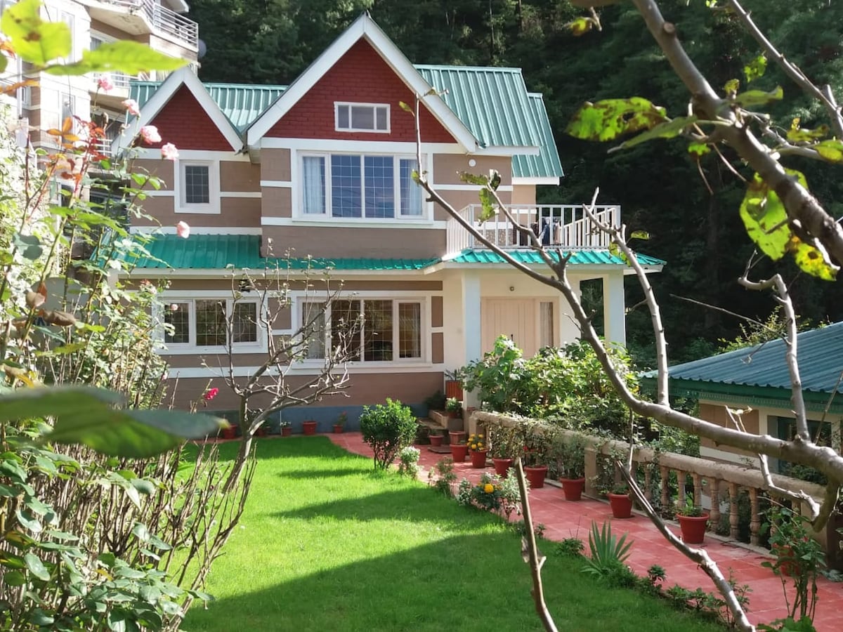 Entire Villa chef set menu in shimla by hillhaven