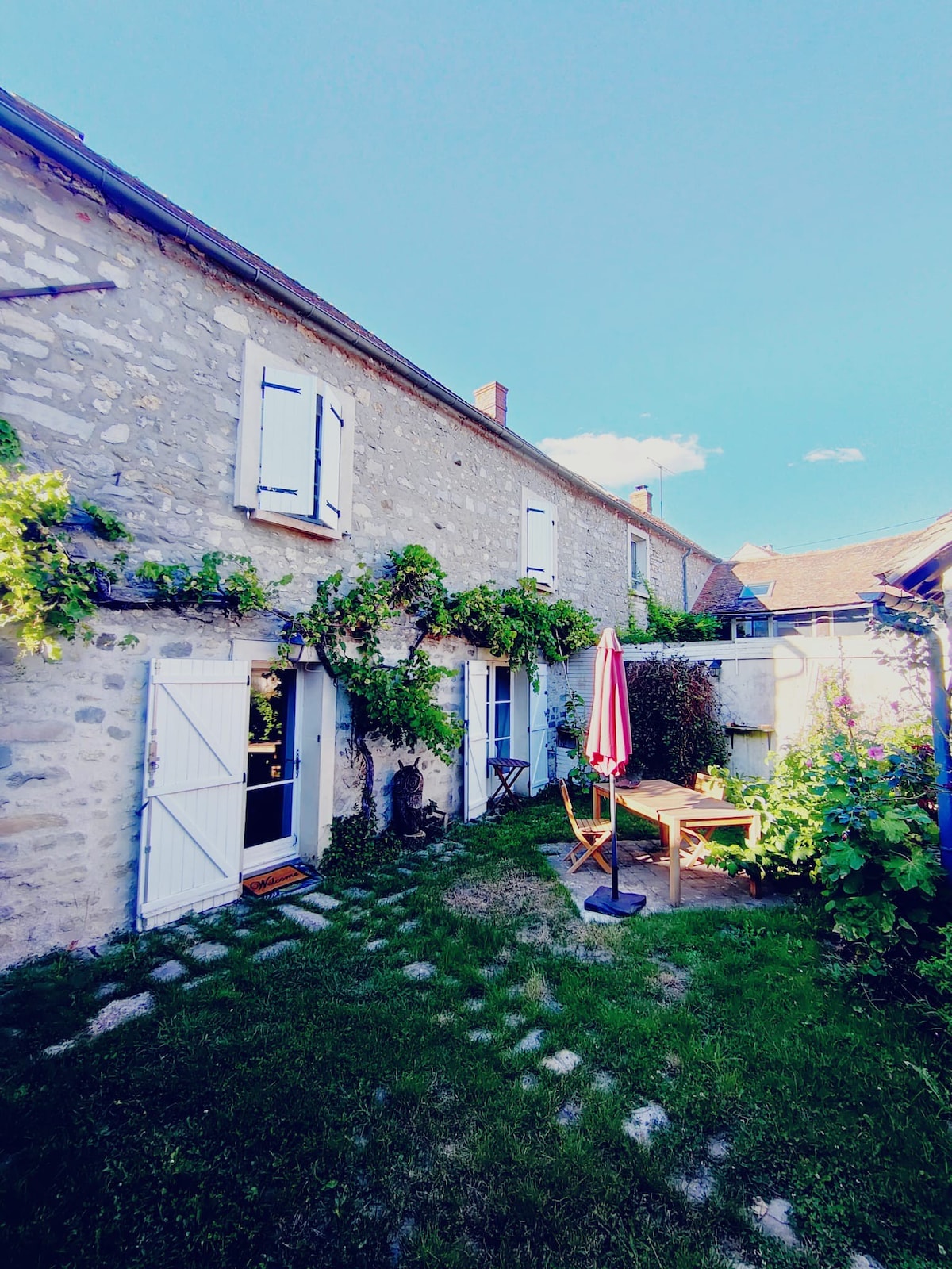 Le Hibou - Charming house inner center of Larchant