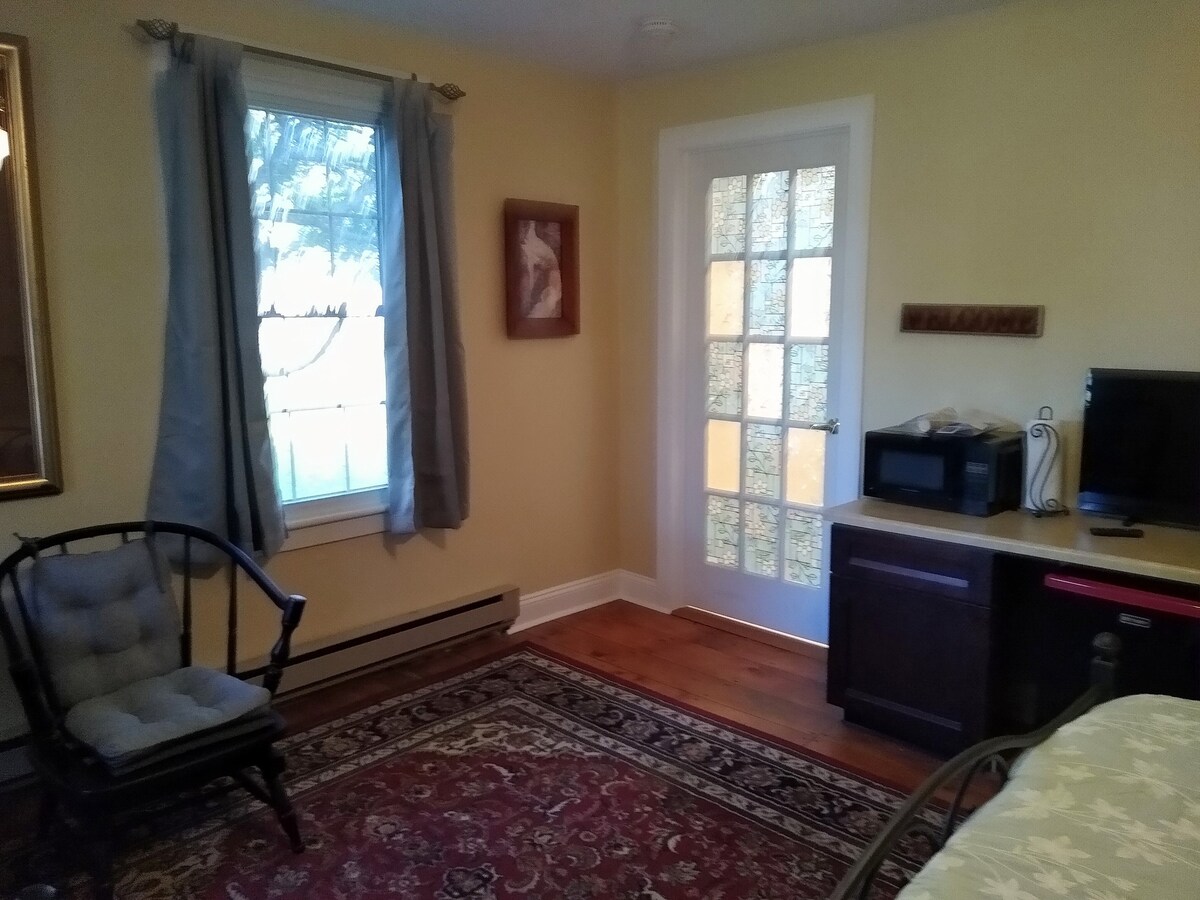 Charming 1 Bedroom +Private Bathroom in Greene NY