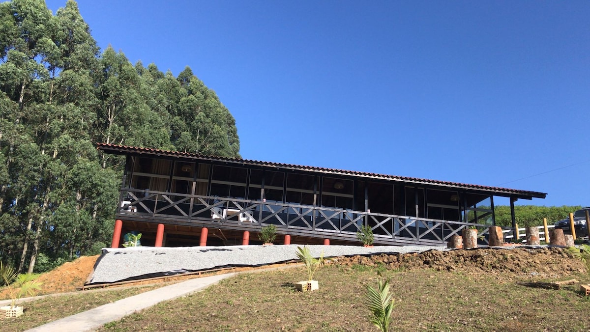 Casa Inverno Verão Anitápolis