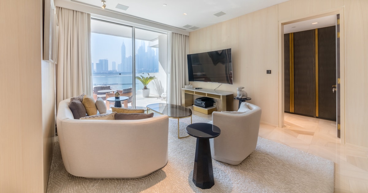 位于棕榈岛的豪华海景公寓（ Luxury Sea View Apt ）