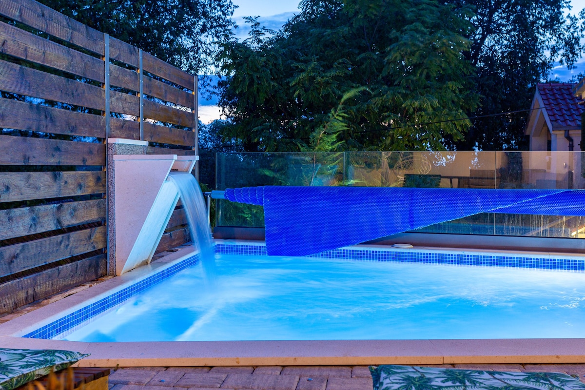 Kuća za odmor "Villa Marta" s privatnim bazenom